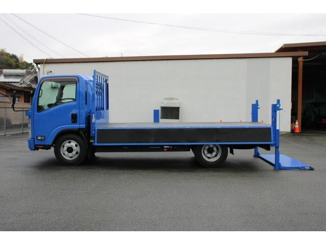 いすゞエルフ平ボディ小型（2t・3t）[写真16]