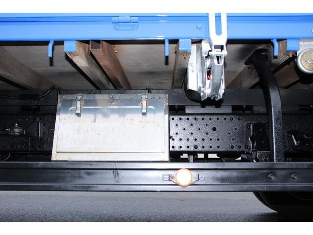 いすゞエルフ平ボディ小型（2t・3t）[写真22]