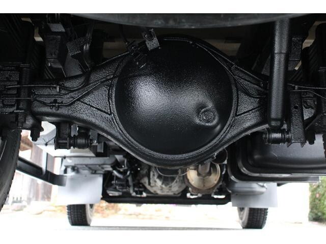 いすゞエルフ平ボディ小型（2t・3t）[写真24]