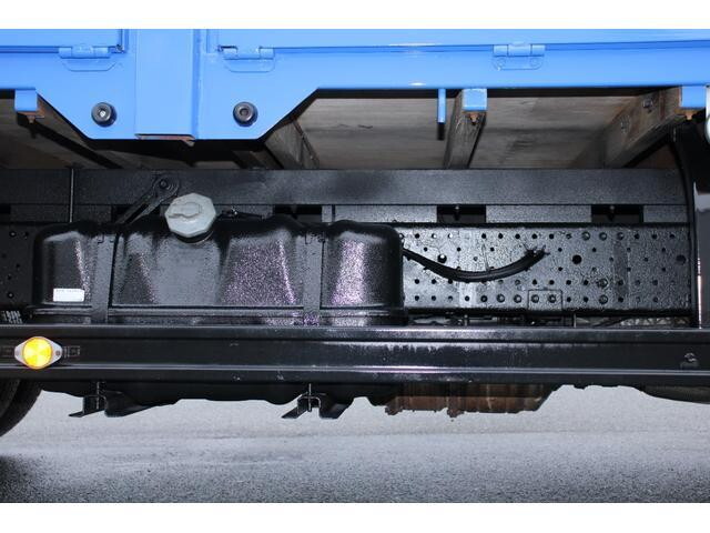 いすゞエルフ平ボディ小型（2t・3t）[写真27]