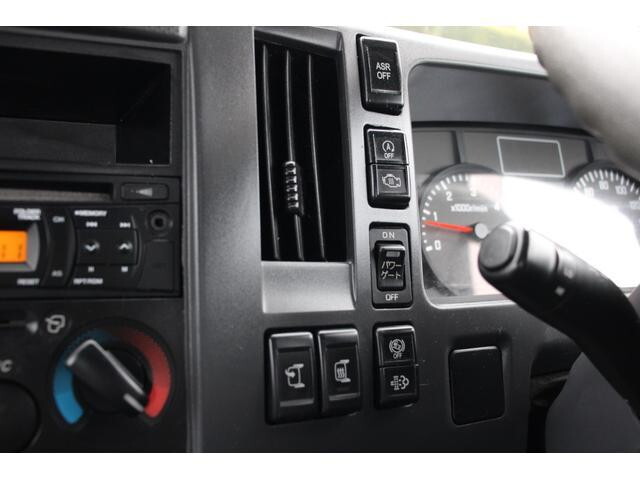 いすゞエルフ平ボディ小型（2t・3t）[写真33]