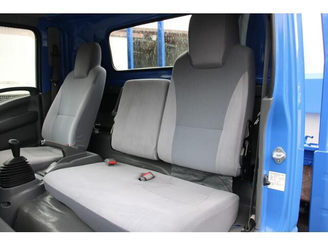 いすゞエルフ平ボディ小型（2t・3t）[写真38]