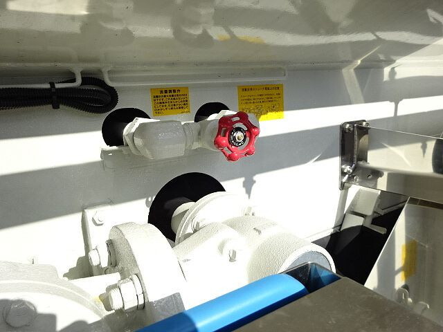 日野デュトロタンク車（タンクローリー）小型（2t・3t）[写真14]