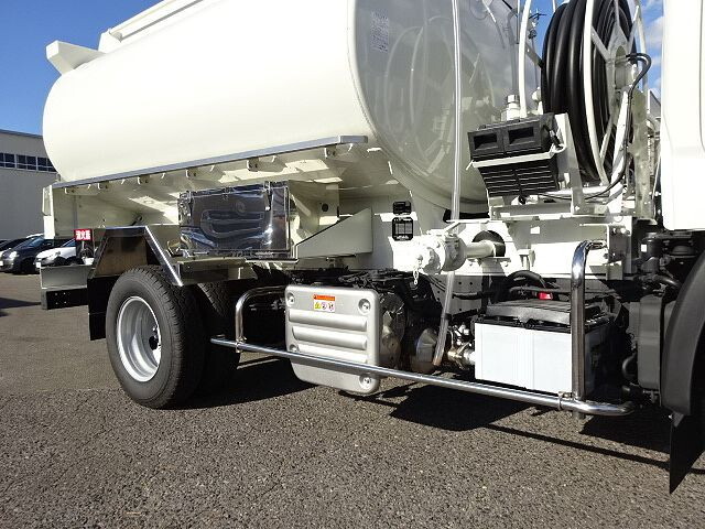 日野デュトロタンク車（タンクローリー）小型（2t・3t）[写真24]