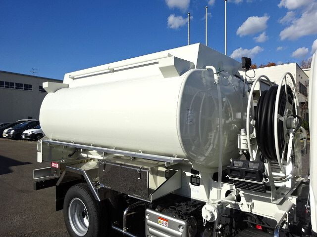 日野デュトロタンク車（タンクローリー）小型（2t・3t）[写真08]