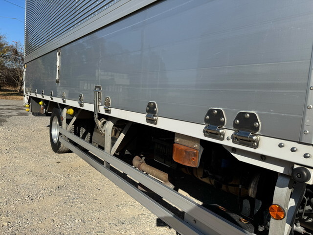 日野レンジャーアルミウイング中型（4t）[写真11]