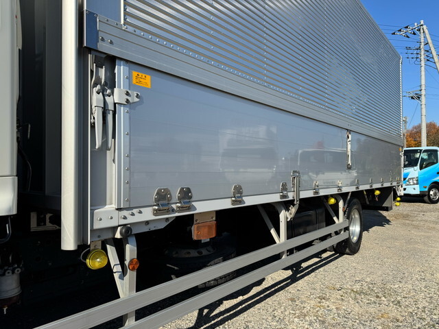 日野レンジャーアルミウイング中型（4t）[写真14]