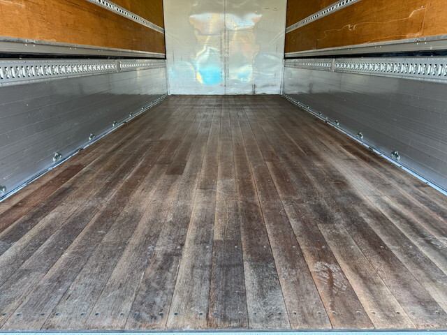 日野レンジャーアルミウイング中型（4t）[写真18]