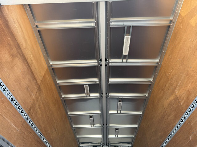 日野レンジャーアルミウイング中型（4t）[写真19]