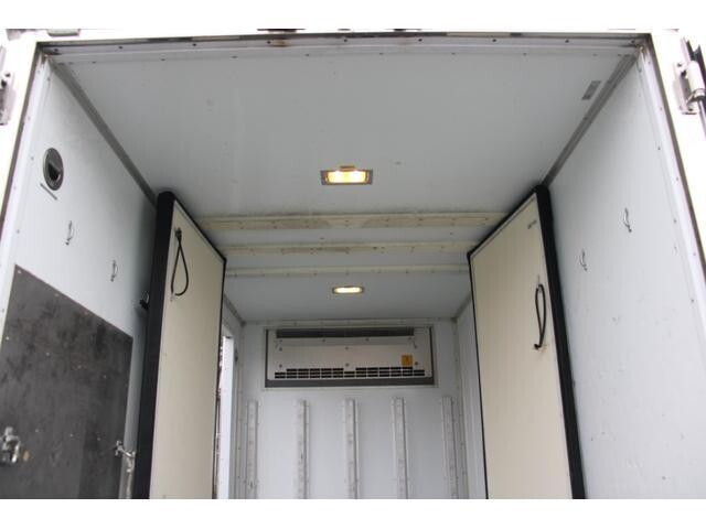 三菱ふそうキャンター冷凍車（冷蔵車）小型（2t・3t）[写真15]