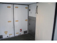 三菱ふそうキャンター冷凍車（冷蔵車）小型（2t・3t）[写真21]