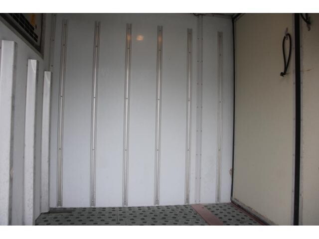 三菱ふそうキャンター冷凍車（冷蔵車）小型（2t・3t）[写真22]