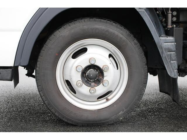 三菱ふそうキャンター冷凍車（冷蔵車）小型（2t・3t）[写真29]