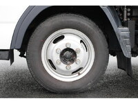 三菱ふそうキャンター冷凍車（冷蔵車）小型（2t・3t）[写真30]