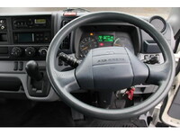 三菱ふそうキャンター冷凍車（冷蔵車）小型（2t・3t）[写真32]