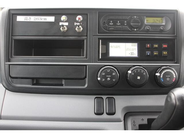 三菱ふそうキャンター冷凍車（冷蔵車）小型（2t・3t）[写真33]