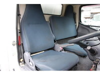 三菱ふそうキャンター冷凍車（冷蔵車）小型（2t・3t）[写真38]