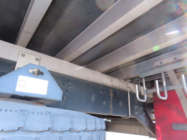 UDトラックスコンドル冷凍車（冷蔵車）中型（4t）[写真10]