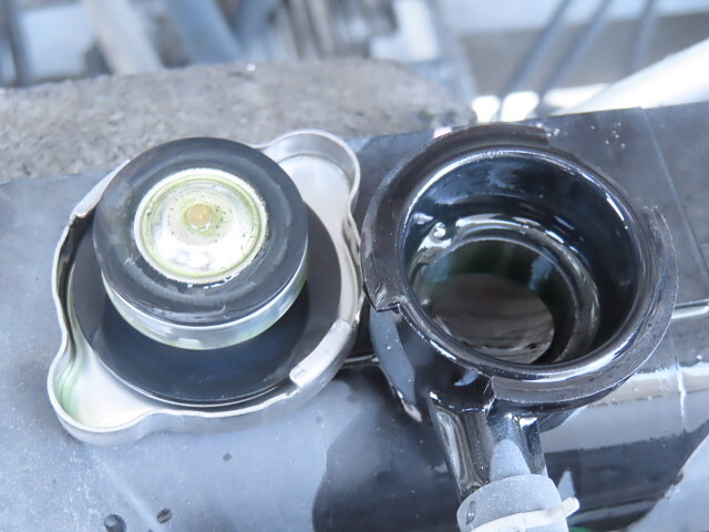 UDトラックスコンドル冷凍車（冷蔵車）中型（4t）[写真18]