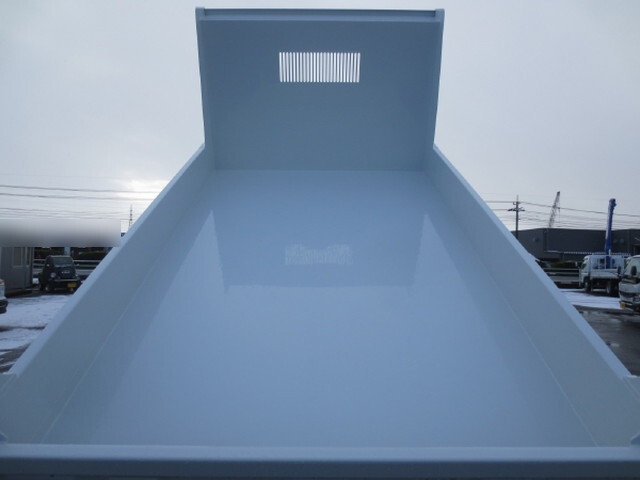 三菱ふそうファイターダンプ中型（4t）[写真09]