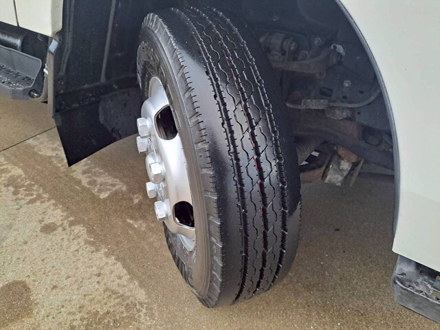 トヨタトヨエース平ボディ小型（2t・3t）[写真27]