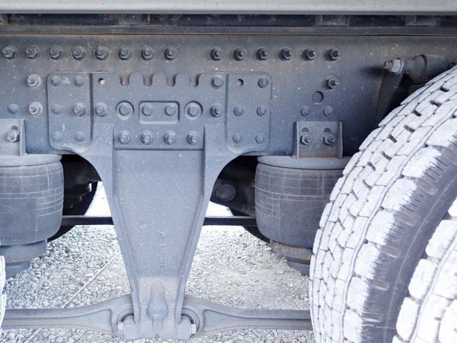 UDトラックスクオンアルミウイング大型（10t）[写真25]