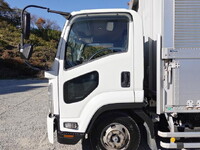 いすゞフォワードアルミウイング中型（4t）[写真13]