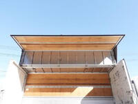 いすゞフォワードアルミウイング中型（4t）[写真15]