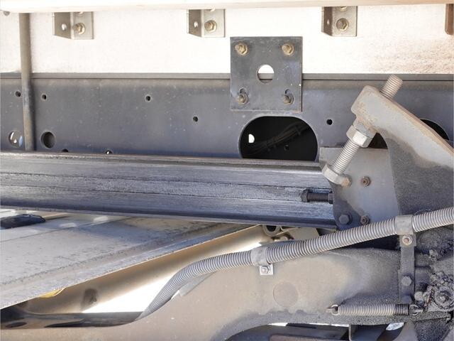 いすゞフォワードアルミウイング中型（4t）[写真24]