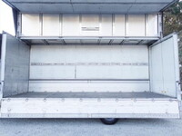 三菱ふそうファイターアルミウイング中型（4t）[写真12]