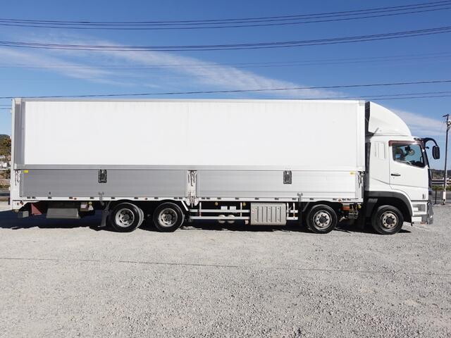 三菱ふそうスーパーグレートアルミウイング大型（10t）[写真07]