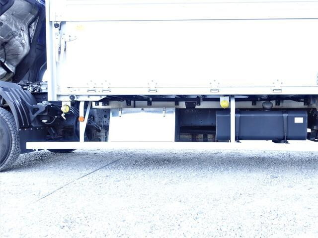 三菱ふそうファイターアルミウイング中型（4t）[写真20]