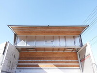 三菱ふそうファイターアルミウイング中型（4t）[写真13]