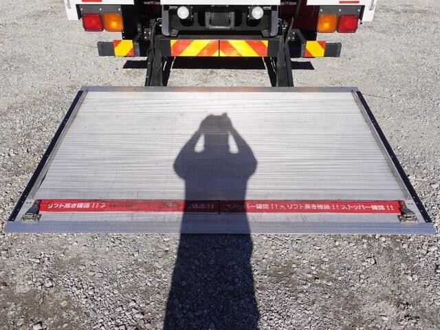 三菱ふそうファイターアルミウイング中型（4t）[写真14]