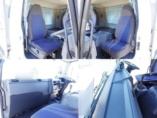 三菱ふそうファイターアルミウイング中型（4t）[写真21]