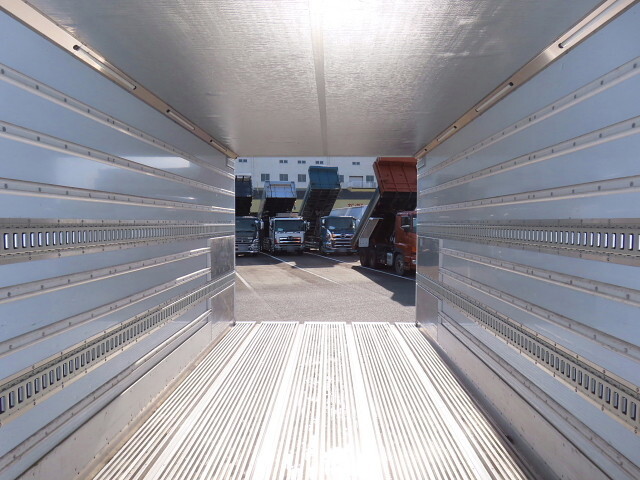 UDトラックスコンドル冷凍車（冷蔵車）中型（4t）[写真30]