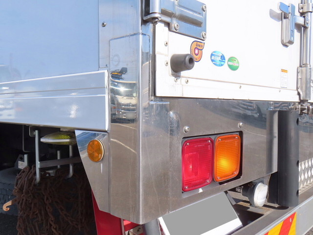 UDトラックスコンドル冷凍車（冷蔵車）中型（4t）[写真32]