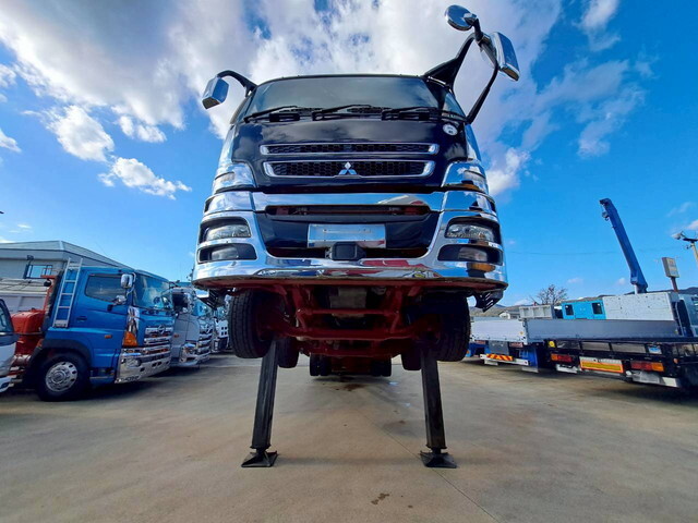 三菱ふそうスーパーグレートセルフローダー大型（10t）[写真12]