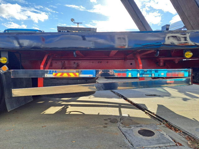 三菱ふそうスーパーグレートセルフローダー大型（10t）[写真16]