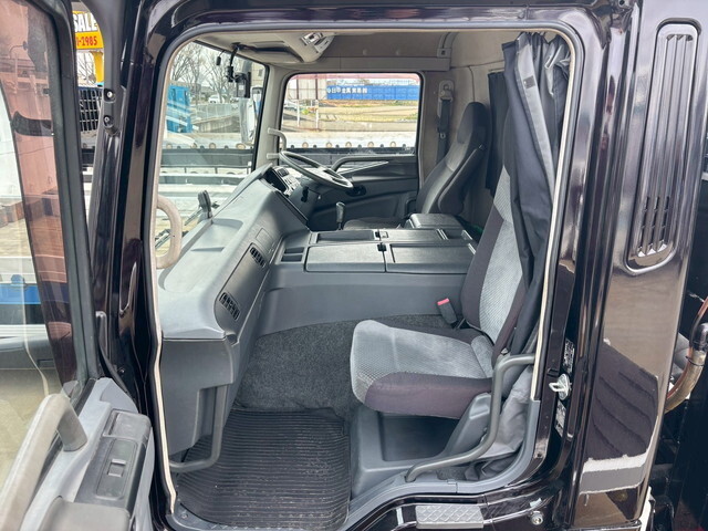 三菱ふそうスーパーグレートセルフローダー大型（10t）[写真33]