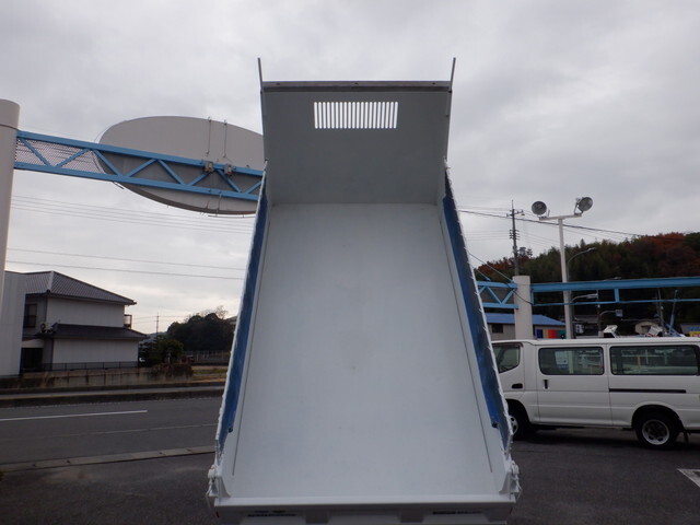 いすゞエルフダンプ小型（2t・3t）[写真10]