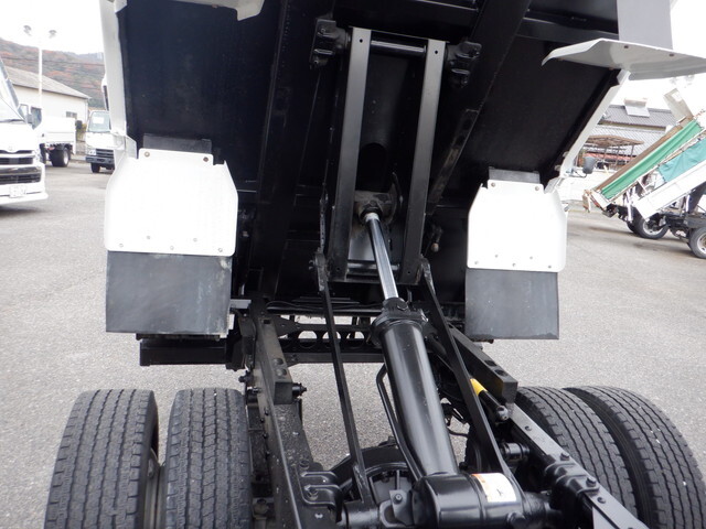 いすゞエルフダンプ小型（2t・3t）[写真15]