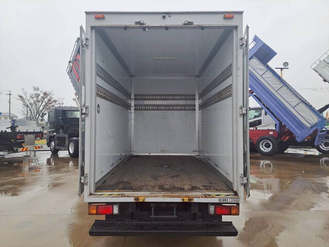 日産アトラスパネルバン小型（2t・3t）[写真19]