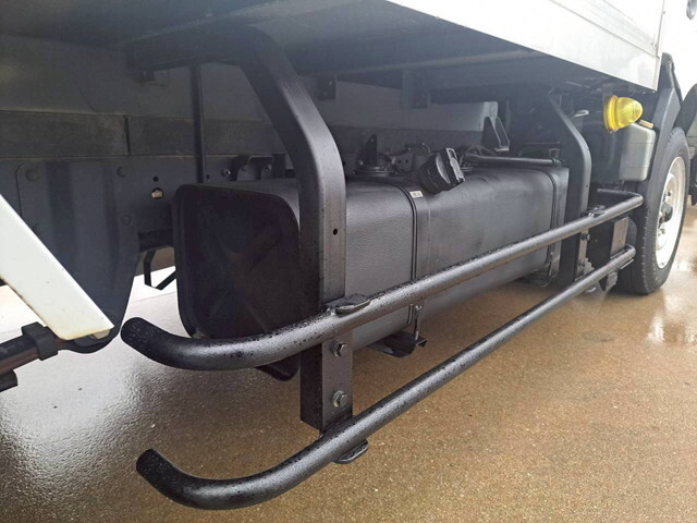 日産アトラスパネルバン小型（2t・3t）[写真22]