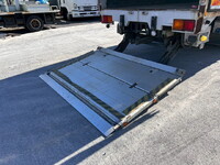 いすゞフォワードアルミウイング増トン（6t・8t）[写真17]