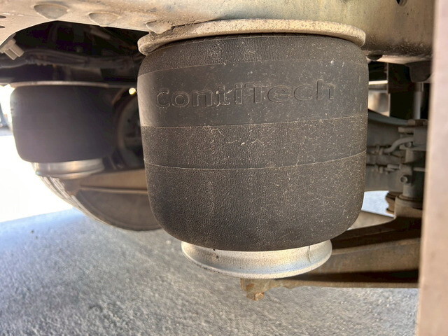 いすゞフォワードアルミウイング増トン（6t・8t）[写真39]