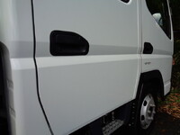 三菱ふそうキャンターダブルキャブ（Wキャブ）小型（2t・3t）[写真12]