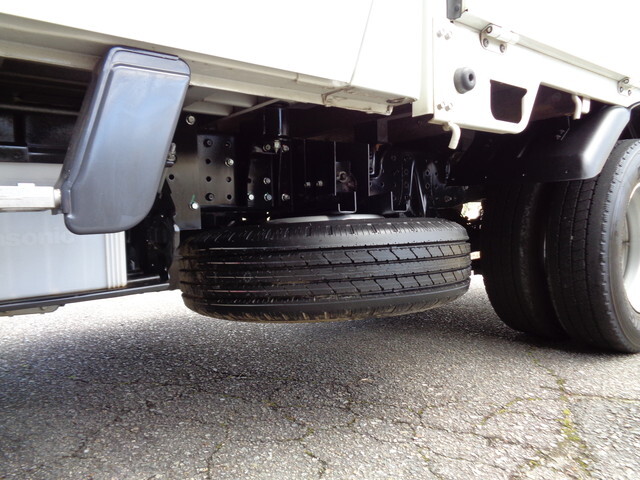 三菱ふそうキャンターダブルキャブ（Wキャブ）小型（2t・3t）[写真18]