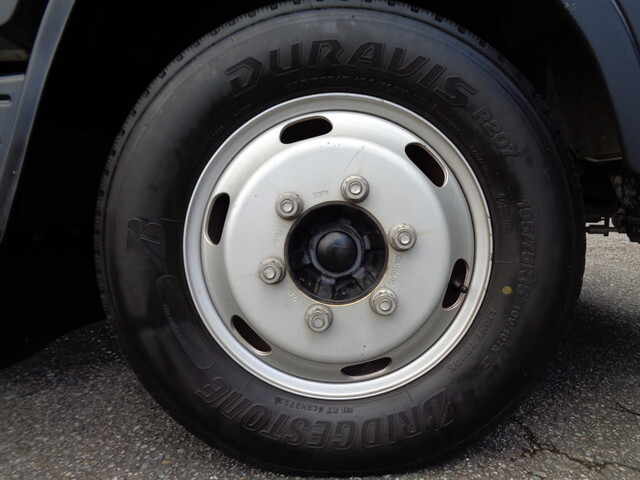 三菱ふそうキャンターダブルキャブ（Wキャブ）小型（2t・3t）[写真21]