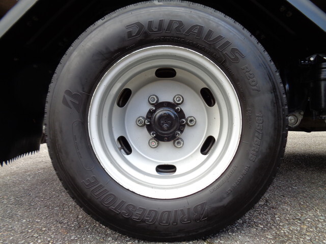 三菱ふそうキャンターダブルキャブ（Wキャブ）小型（2t・3t）[写真23]